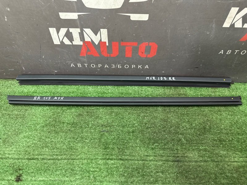 Уплотнитель стекла(бархотка) внутренний Nissan Murano 2008 Z51