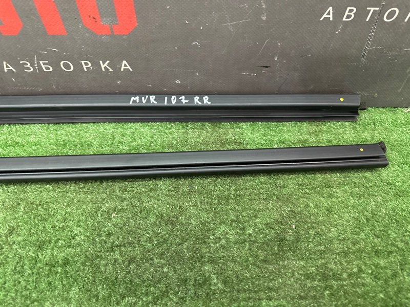 Уплотнитель стекла(бархотка) внутренний Nissan Murano 2008 Z51