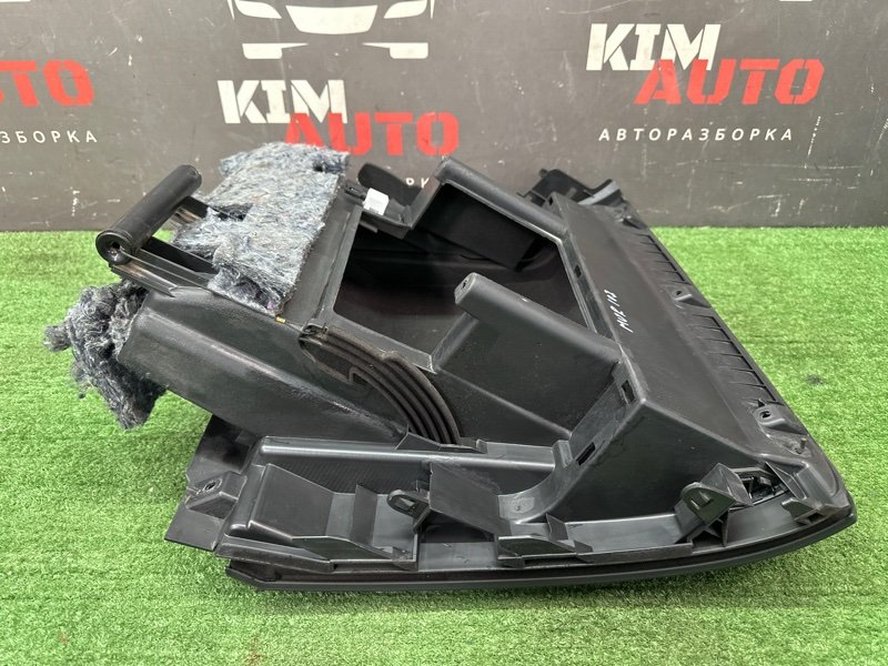 Бардачок нижний Nissan Murano 2008 Z51