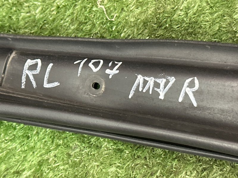 Уплотнитель двери Nissan Murano 2008 Z51