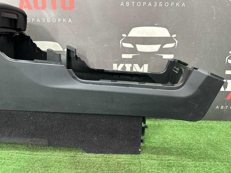 Центральная Консоль с подлокотником Nissan Murano 2008 Z51