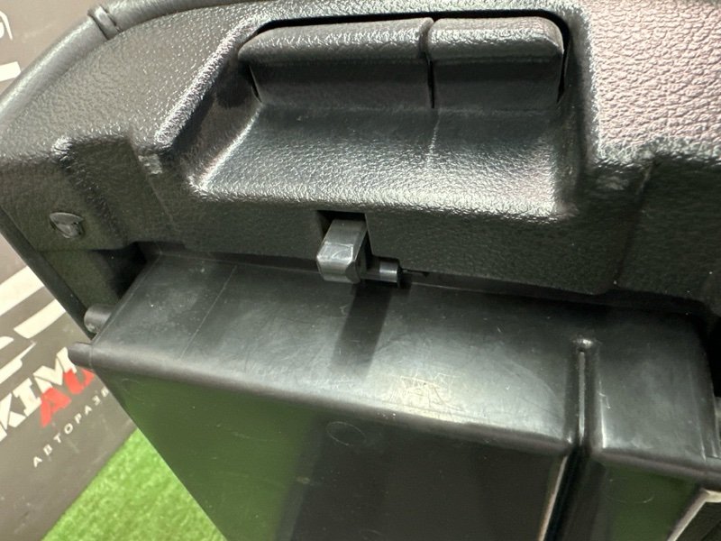 Центральная Консоль с подлокотником Nissan Murano 2008 Z51