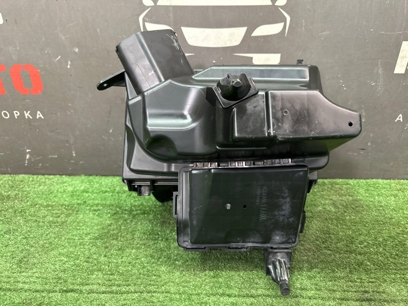 Корпус воздушного фильтра Nissan Murano 2008 Z51