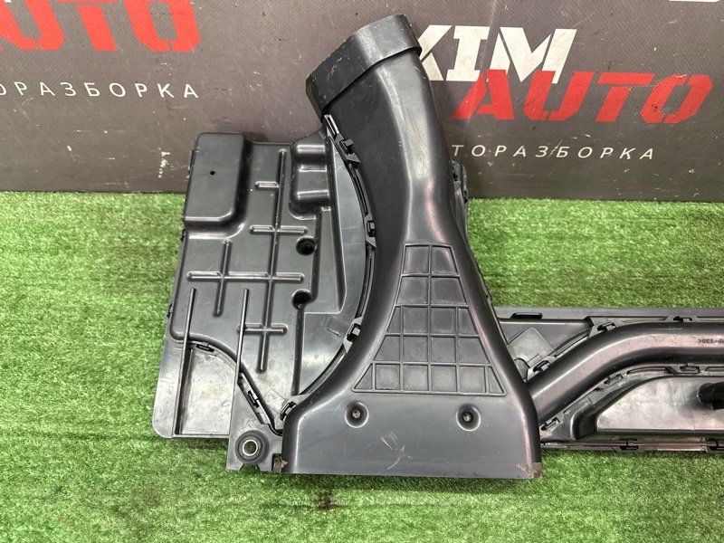 Воздухозаборник Nissan Murano 2008 Z51