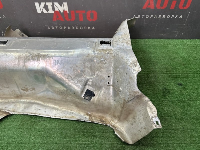 Тепловой экран бака Nissan Murano 2008 Z51