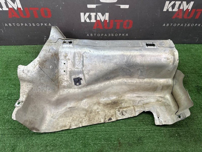 Тепловой экран бака Nissan Murano 2008 Z51