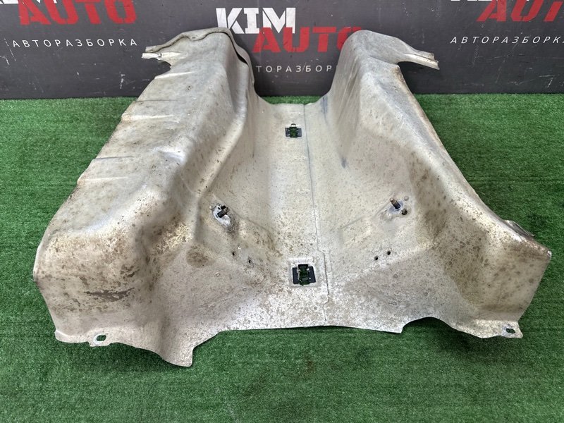 Тепловой экран бака Nissan Murano 2008 Z51