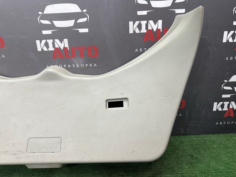 Обшивка крышки багажника Nissan Murano 2008 Z51