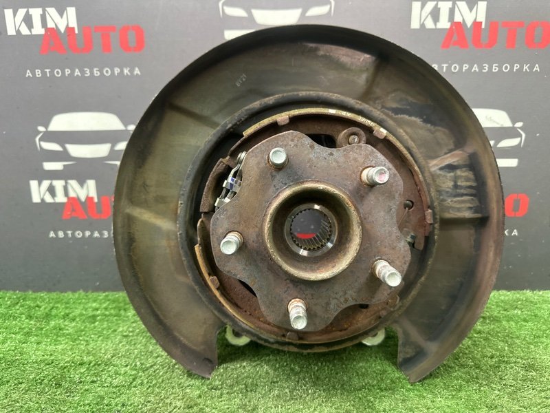 Кулак поворотный Nissan Murano 2008 Z51