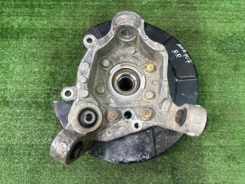 Кулак поворотный Nissan Murano 2008 Z51