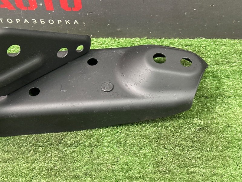 Кронштейн задней балки Nissan Murano 2008 Z51