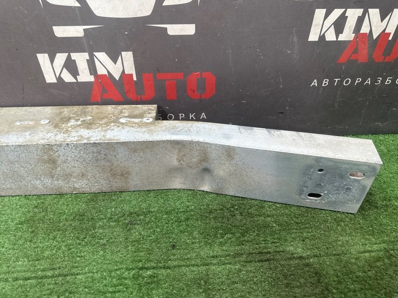 Усилитель бампера Nissan Murano 2008 Z51