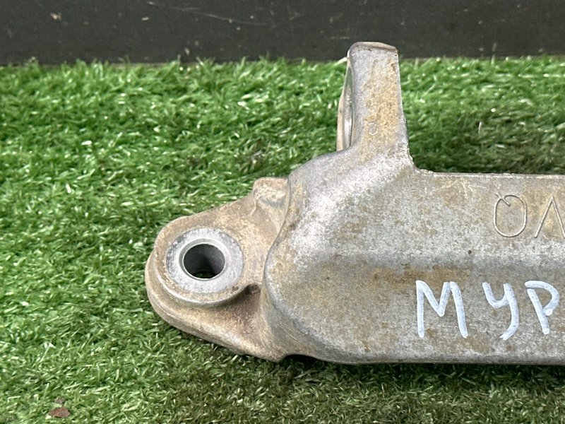 Кронштейн опоры двигателя Nissan Murano 2008 Z51