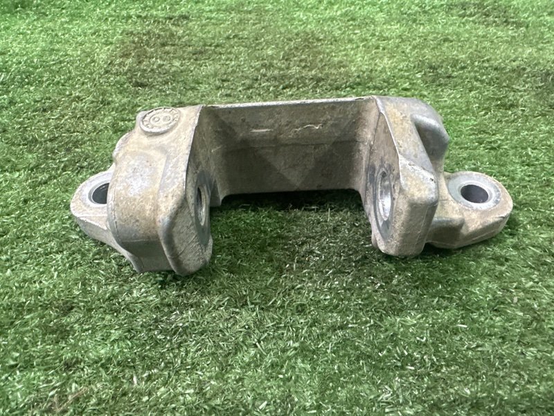 Кронштейн опоры двигателя Nissan Murano 2008 Z51