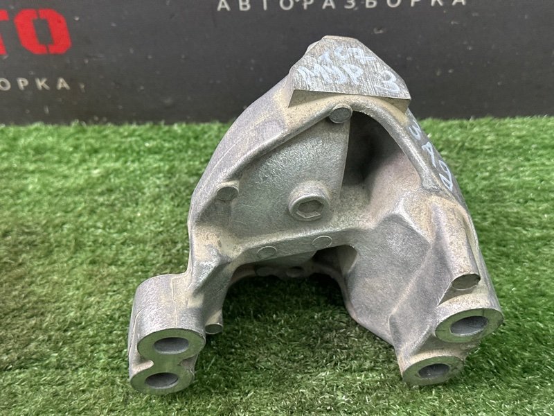 Кронштейн опоры двигателя Nissan Murano 2008 Z51