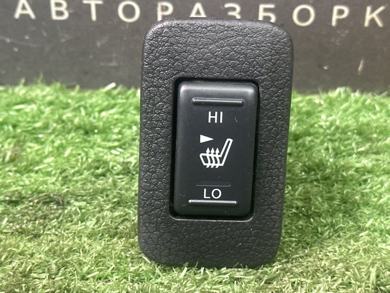 Кнопка обогрева сидений Nissan Murano 2008 Z51