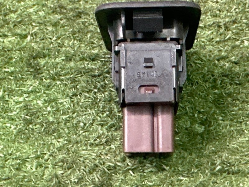 Кнопка обогрева сидений Nissan Murano 2008 Z51