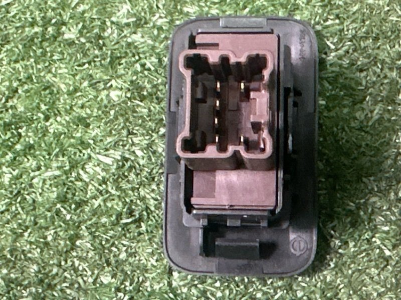 Кнопка обогрева сидений Nissan Murano 2008 Z51