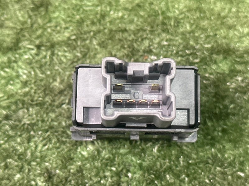 Кнопка обогрева сидений Nissan Murano 2008 Z51