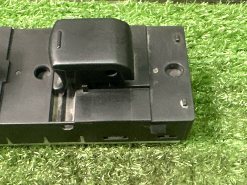 Кнопка стеклоподъемника Nissan Murano 2008 Z51