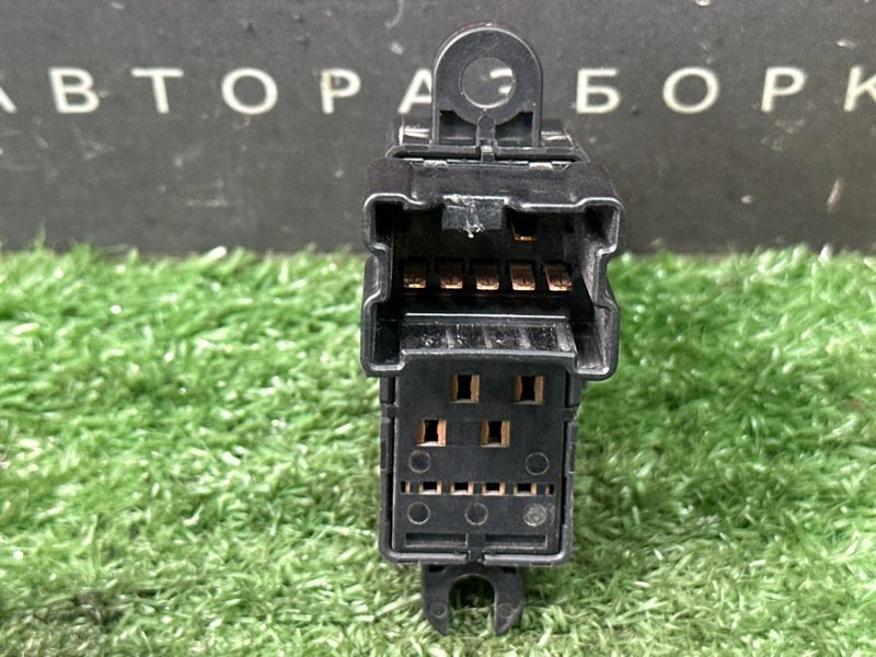 Кнопка стеклоподъемника Nissan Murano 2008 Z51