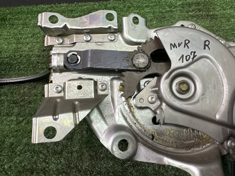 Электропривод крышки багажника Nissan Murano 2008 Z51