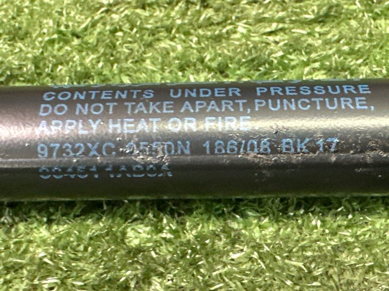 Упор крышки багажника Nissan Murano 2008 Z51