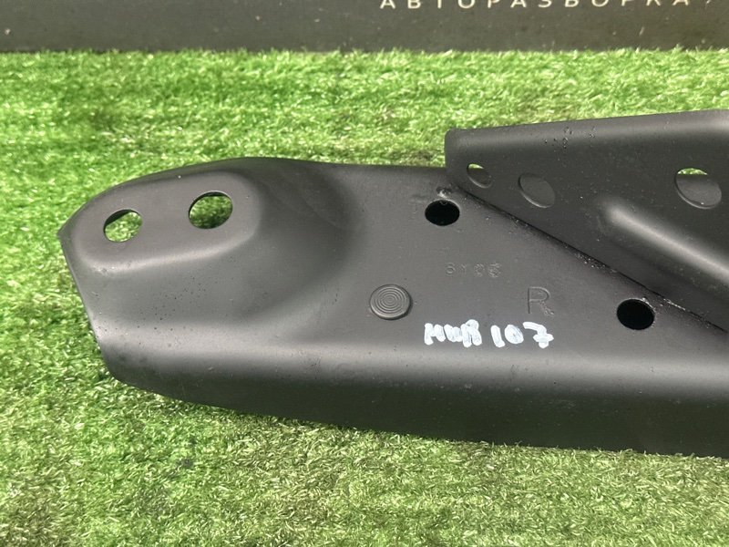 Кронштейн задней балки Nissan Murano 2008 Z51