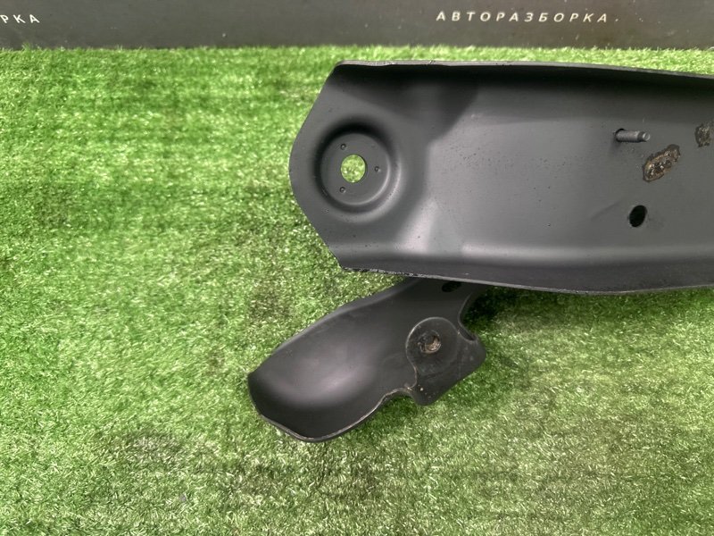 Кронштейн задней балки Nissan Murano 2008 Z51