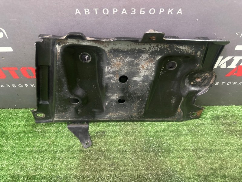 Площадка под АКБ Nissan Murano 2008 Z51