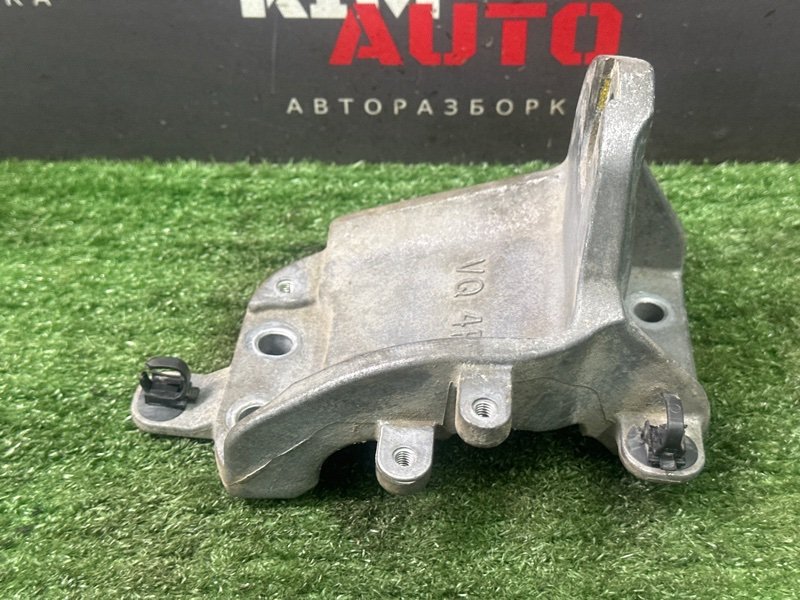 Кронштейн опоры двигателя Nissan Murano 2008 Z51