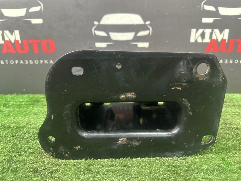 Кронштейн усилителя бампера Nissan Murano 2008 Z51