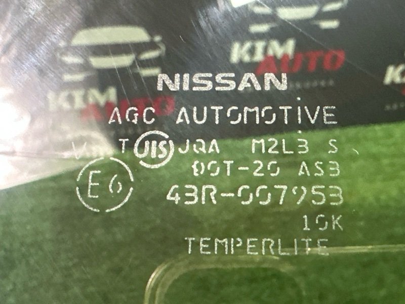 Стекло глухое заднее Nissan Murano 2008 Z51