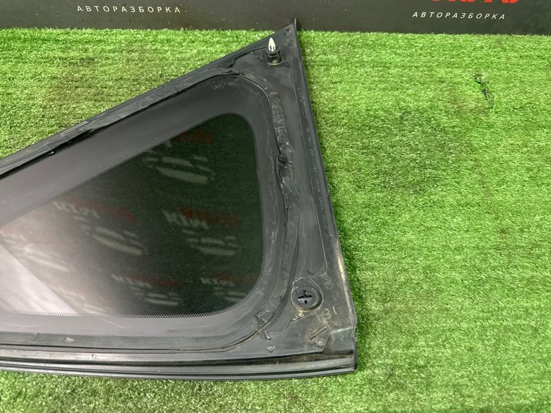 Стекло глухое заднее Nissan Murano 2008 Z51