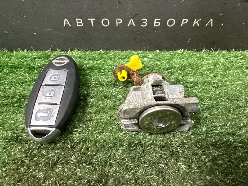 Смарт ключ с личинкой двери Nissan Murano 2008 Z51
