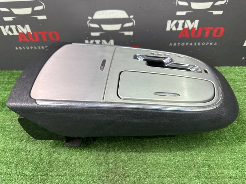 Накладка центральной консоли с подстаканниками Nissan Murano 2008 Z51