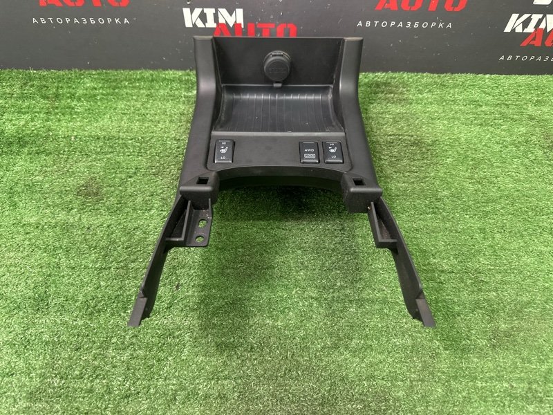 Накладка центральной консоли Nissan Murano 2008 Z51