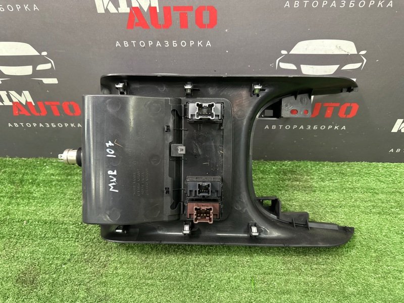 Накладка центральной консоли Nissan Murano 2008 Z51