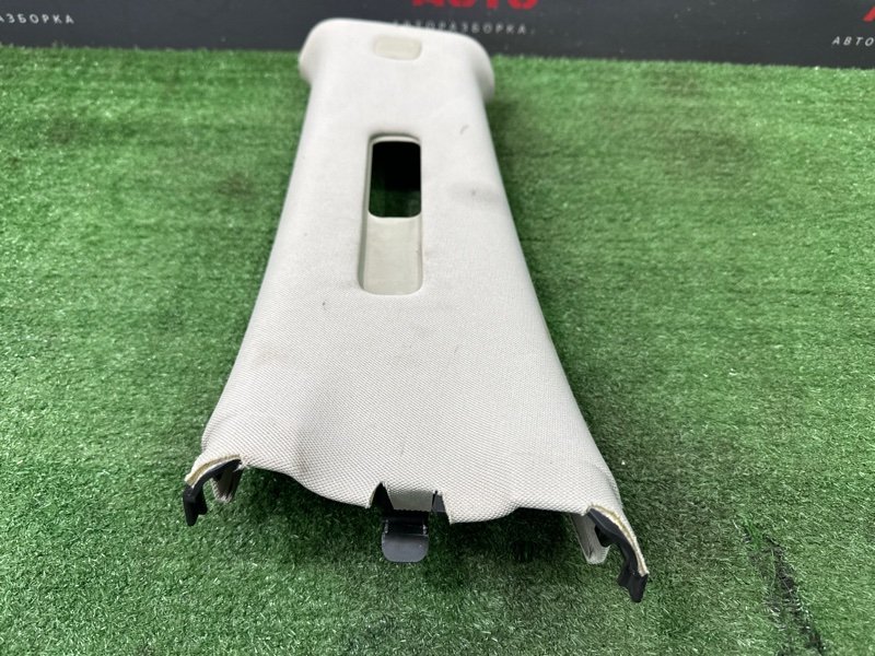 Накладка центральной стойки верхняя Nissan Murano 2008 Z51