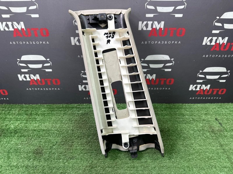 Накладка центральной стойки верхняя Nissan Murano 2008 Z51