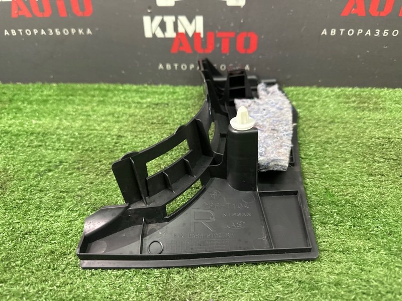 Накладка стойки кузова Nissan Murano 2008 Z51