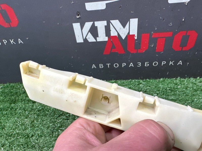 Кронштейн бампера Nissan Murano 2008 Z51