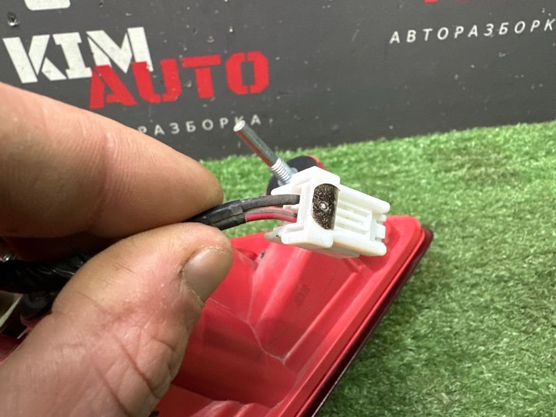 Фонарь в крышку багажника Nissan Murano 2008 Z51