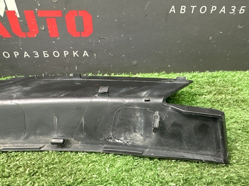 Накладка фонаря Nissan Murano 2008 Z51