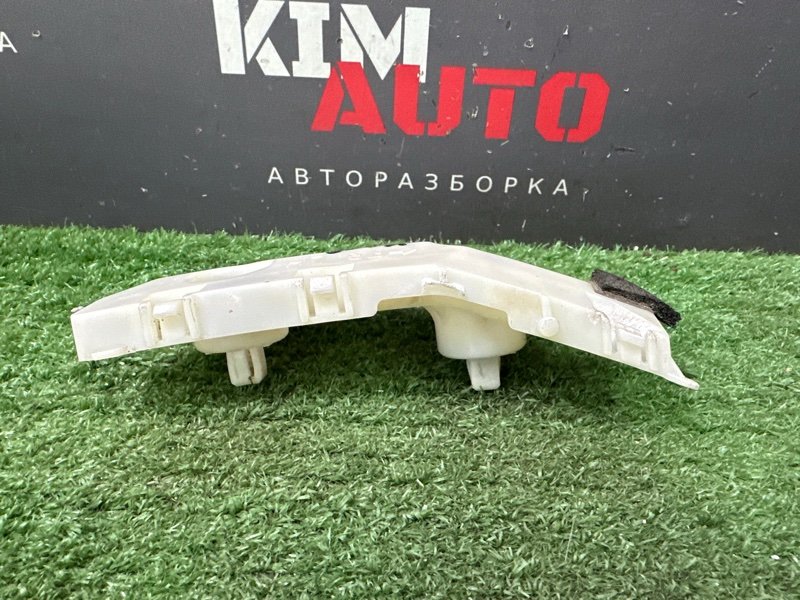 Кронштейн бампера Nissan Murano 2008 Z51