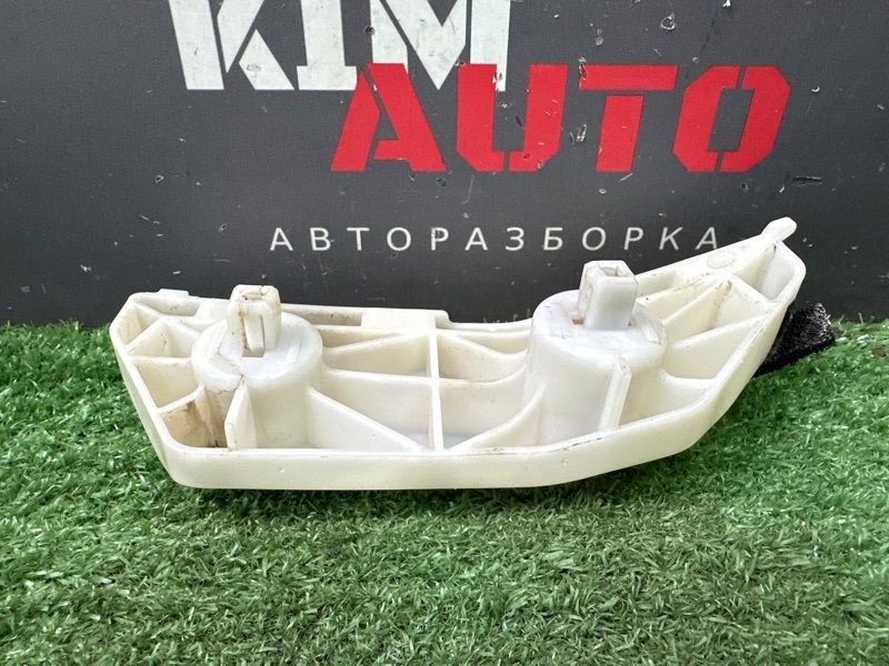 Кронштейн бампера Nissan Murano 2008 Z51