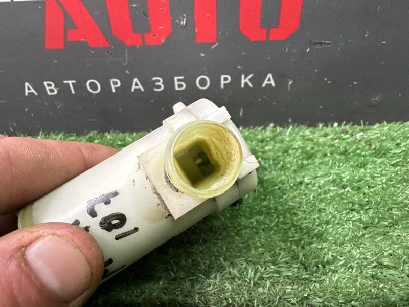 Насос омывателя Nissan Murano 2008 Z51