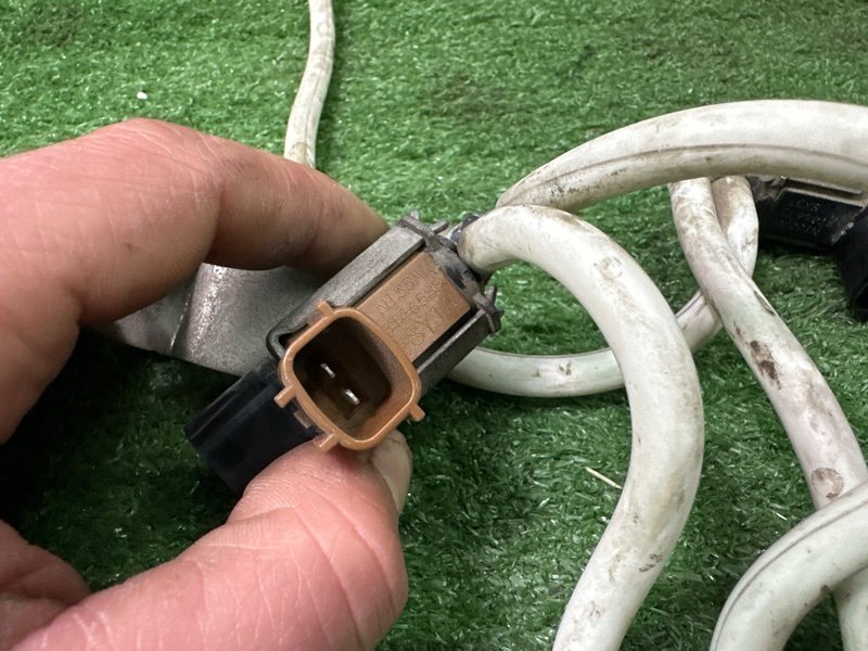 Клапан вакуумный Nissan Murano 2008 Z51