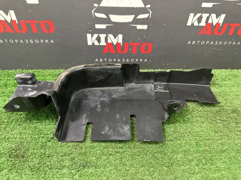 Дефлектор радиатора Nissan Murano 2008 Z51