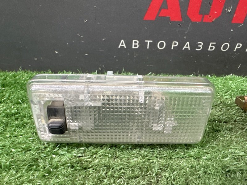 Плафон подсветки багажника Nissan Murano 2008 Z51